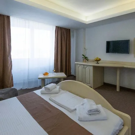 Randy 4* Констанца