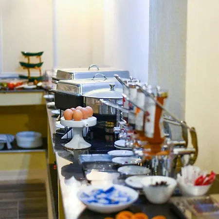 Randy Готель Констанца