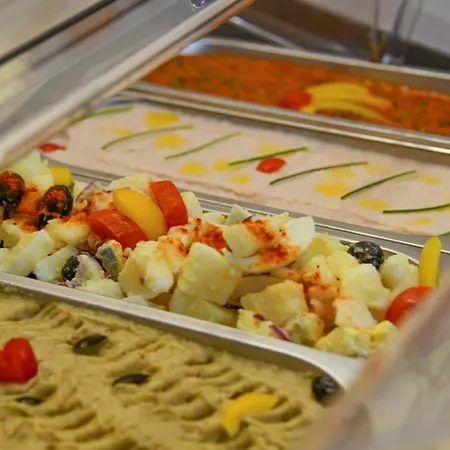 Randy 4* Констанца