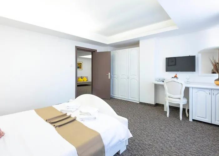 Hotel Randy Constança