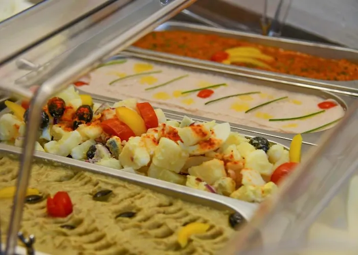 Randy 4* Констанца